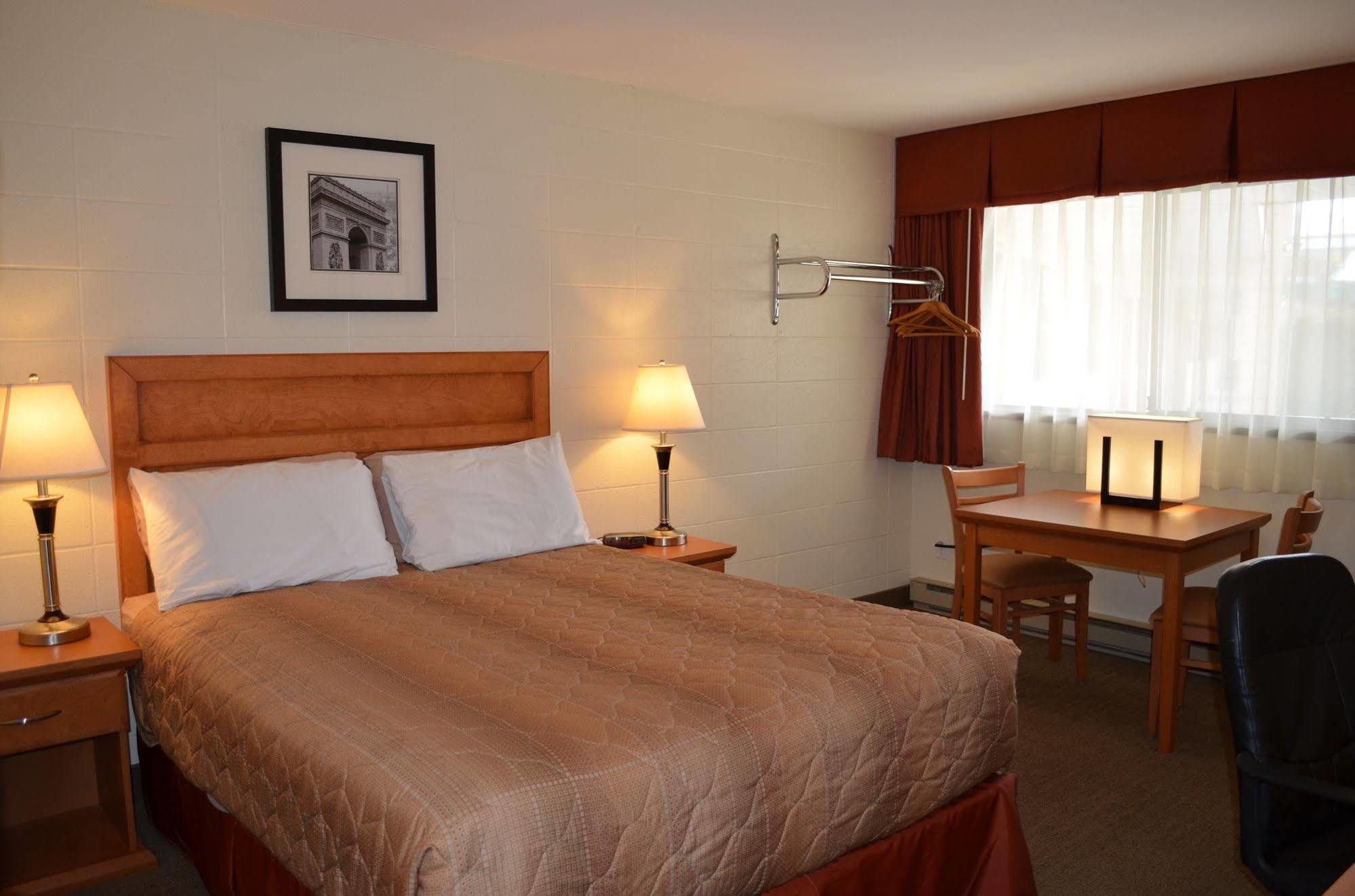 Fortune Motel Kamloops Esterno foto